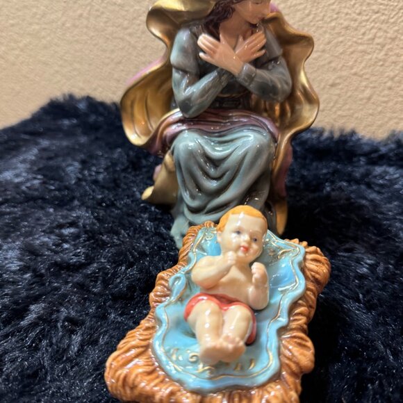 Vintage Ceramic Nativity Set Mary & Baby Jesus Figurines - Picture 1 of 7